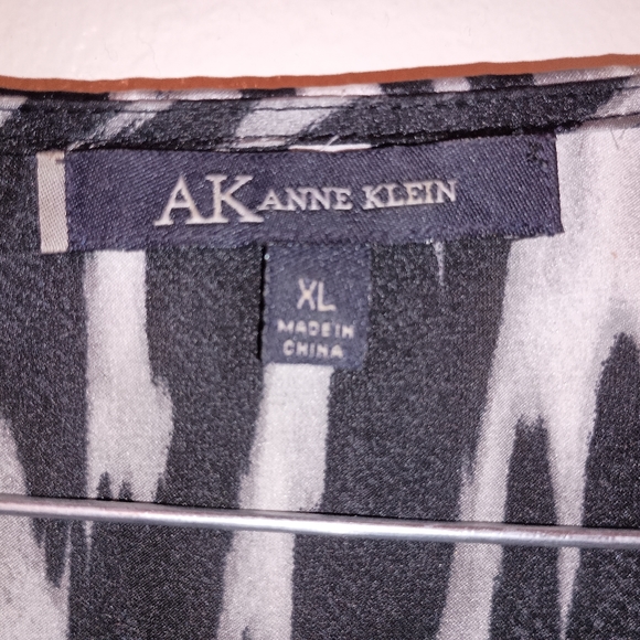 Anne Klein Sleeveless Lace & Zebra Print Blouse - Picture 2 of 4